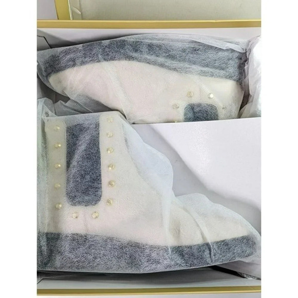 Michael Kors Women's Ridley Cream Studded Chelsea Booties Size 6.5 (MSRP $225) - Picture 11 of 12